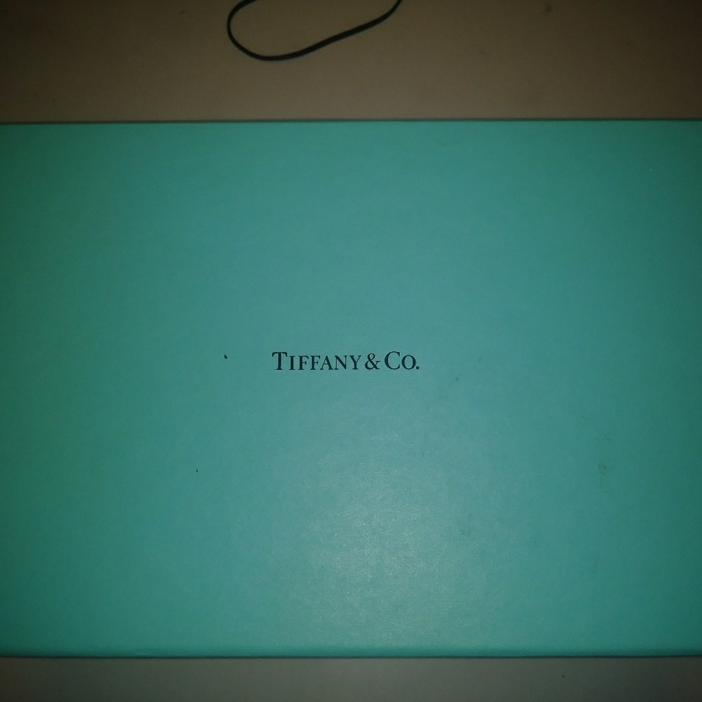 *Authentic* Tiffany Gift Box